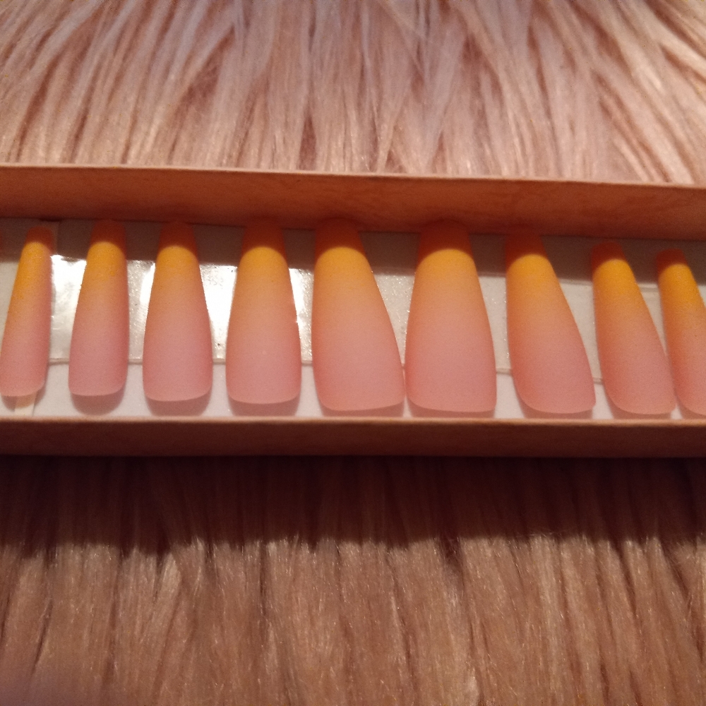 CUSTOM MADE NAILS
